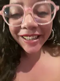 Vivi_Kvsh webcam model stream image