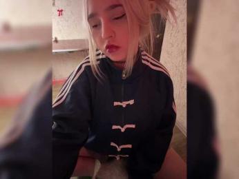 LittleDelora webcam model stream image