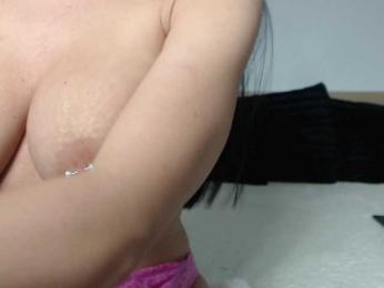 ArtLove13 webcam bongacams model stream image