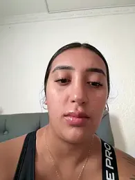 Hannahoff webcam model stream image