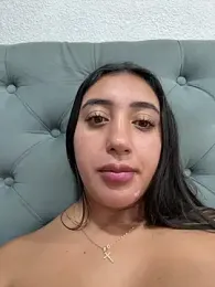 Hannahoff webcam model stream image