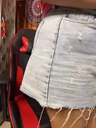 roasted_peanut webcam model stream image