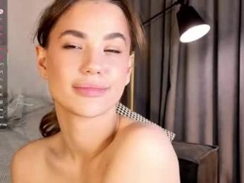 mariamcreedon webcam model stream image