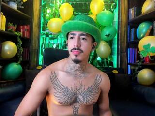 Donovan Desmond webcam model stream image