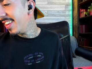 Donovan Desmond webcam model stream image