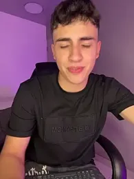 AdrianRinaldi webcam model stream image