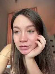 QuietNicole webcam model stream image