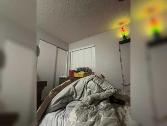 Prettykittee101 webcam model stream image