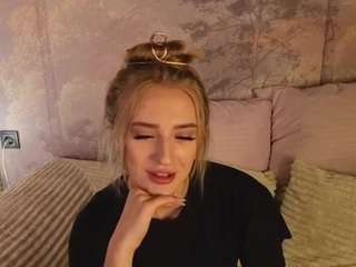 stacy-river webcam model stream image