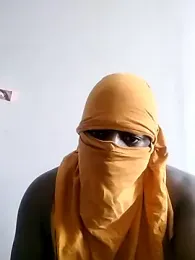 Bra-G webcam model stream image