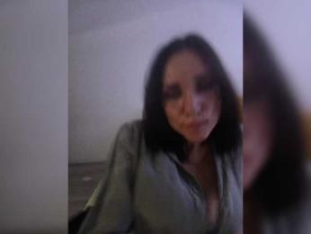 IxsaJi webcam model stream image