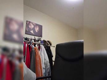 Flirt_Red webcam bongacams model stream image