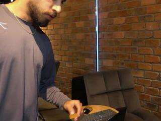 James Axel webcam flirt4free model stream image