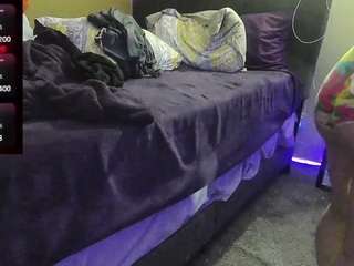 blondiewithanass webcam model stream image