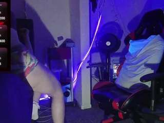 blondiewithanass webcam model stream image