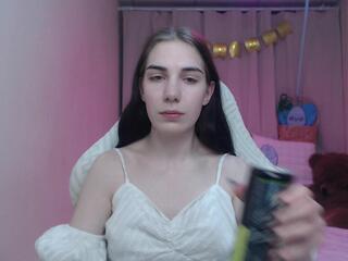 Nika Stark webcam model stream image