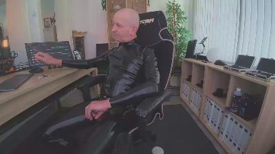 sau_rubber webcam model stream image