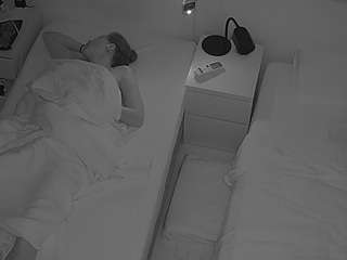 voyeurcam-julmodels-bed-7 webcam model stream image