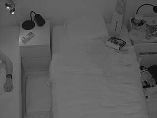voyeurcam-julmodels-bed-7 webcam model stream image