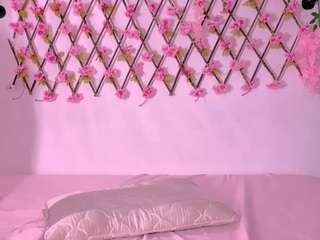 alver-and-bronw webcam camsoda model stream image