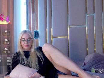 WhiteGirl-one webcam bongacams model stream image