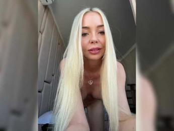 WhiteGirl-one webcam bongacams model stream image