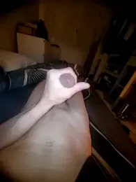 Henz007 webcam model stream image