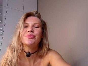 Pinkie-Pie webcam model stream image