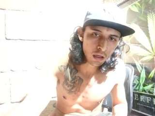 elvergon20cmm webcam model stream image