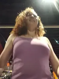 Exhibitionsplit webcam model stream image