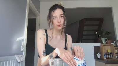 leautima webcam model stream image