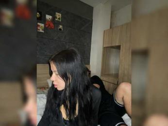 HoneyRushCouple99 webcam model stream image