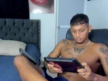 slim_master12 webcam model stream image
