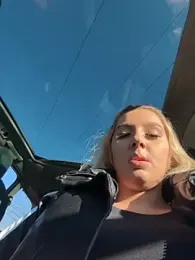 hotamanda01 webcam stripchat model stream image