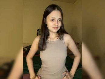SilverSaya webcam model stream image