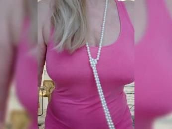 Tata42 webcam model stream image