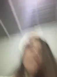 Unanena webcam model stream image