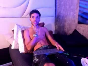 thiagoferreti_ webcam model stream image