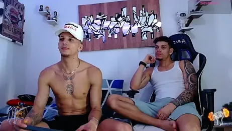 Friendsofeverything_ webcam model stream image