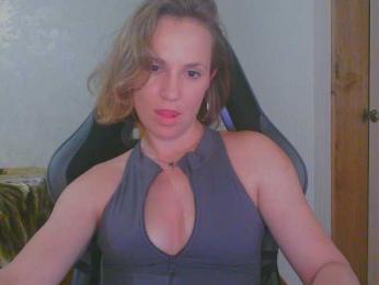 CristaQ webcam model stream image