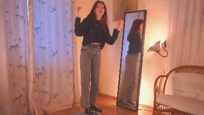 LeonidaYilma webcam model stream image