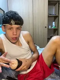 yoskingg webcam stripchat model stream image