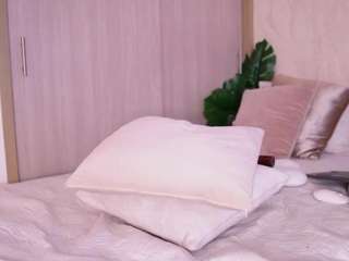 emilybell webcam model stream image