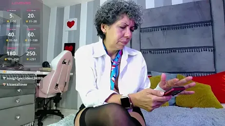 Julianewell webcam model stream image