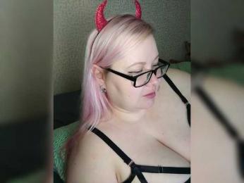 SashaLyubov webcam model stream image