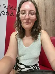 The_Snowwhitee webcam model stream image