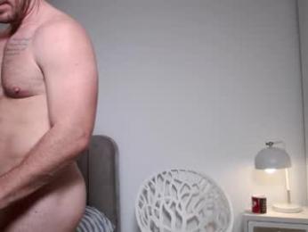 sexyandmarried webcam model stream image