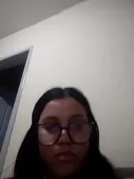 MkeAc webcam model stream image