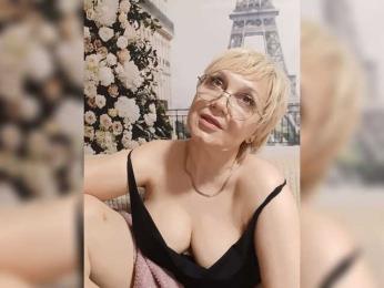 Lienda webcam model stream image