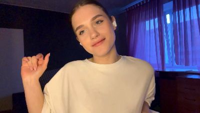 EllyThro webcam model stream image